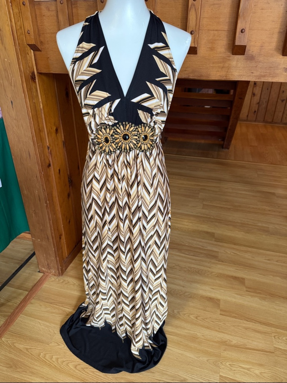 Roz & Ali Size 10 Black and Tan Halter Maxi Dress with Beaded Waist tie back